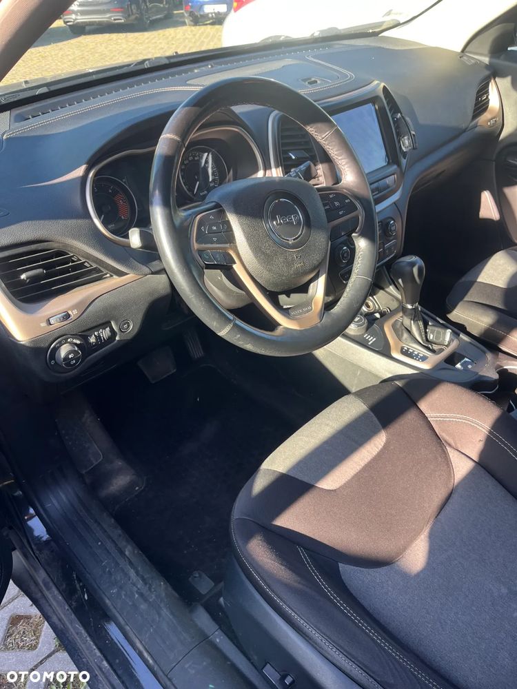 Jeep Cherokee 2.0 MJD Active Drive I Longitude - 12