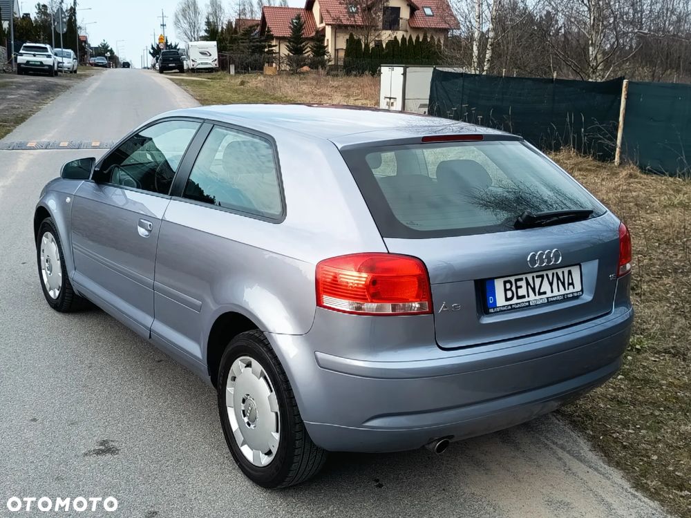 Audi A3 3-drzwiowe 1.6 Ambiente - 4