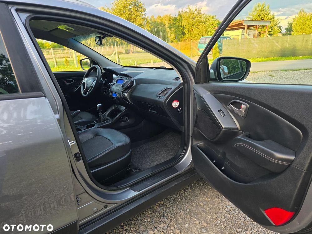 Hyundai ix35 1.7 CRDi Premium 2WD - 24