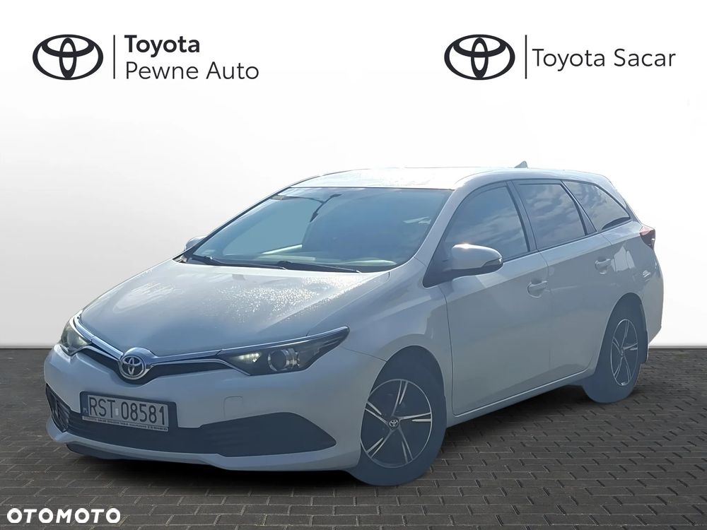 Toyota Auris - 1
