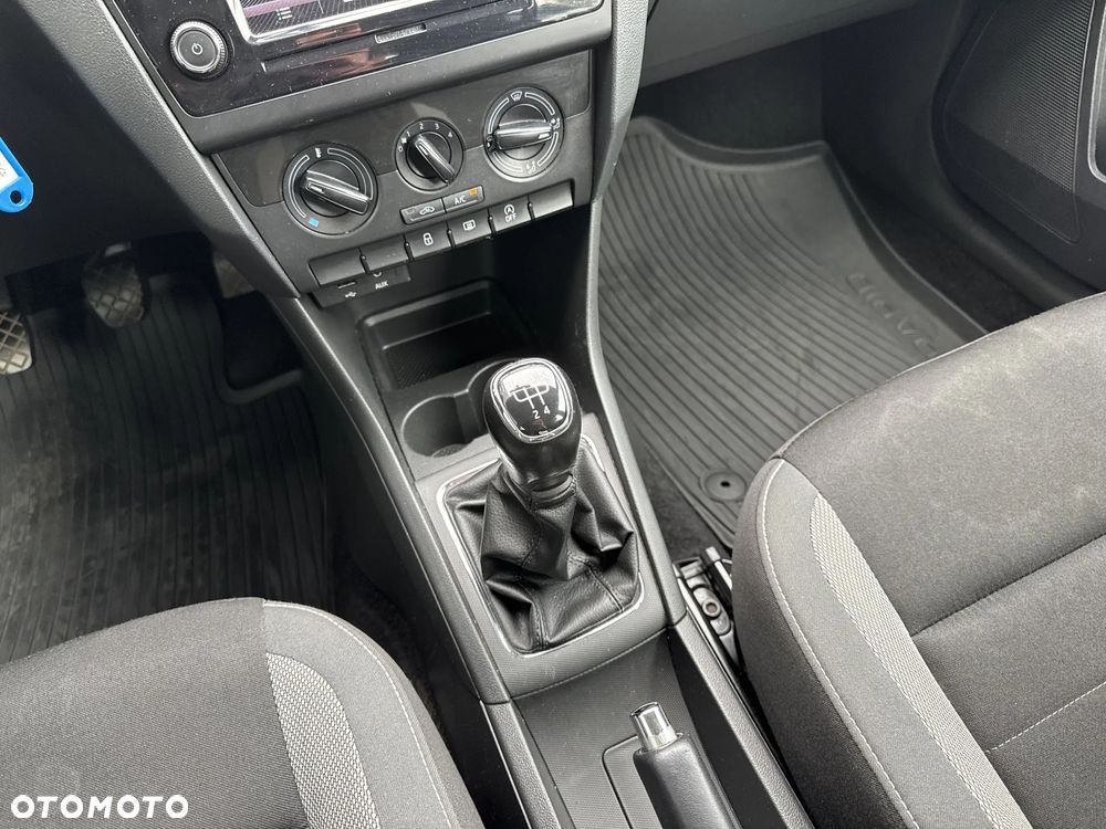 Skoda RAPID Spb 1.0 TSI Ambition - 11