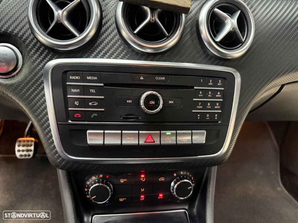Mercedes-Benz A 180 d AMG Line - 26