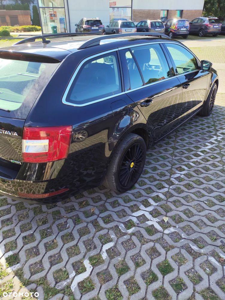 Skoda Octavia 1.5 TSI ACT Style DSG - 9