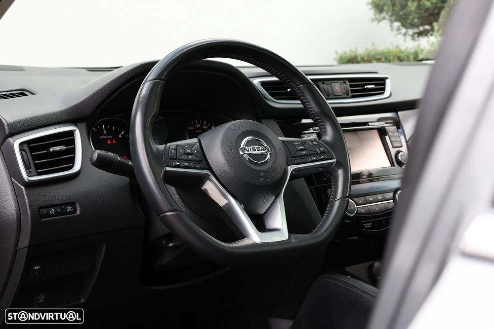 Nissan Qashqai 1.5 dCi N-Connecta Led - 18