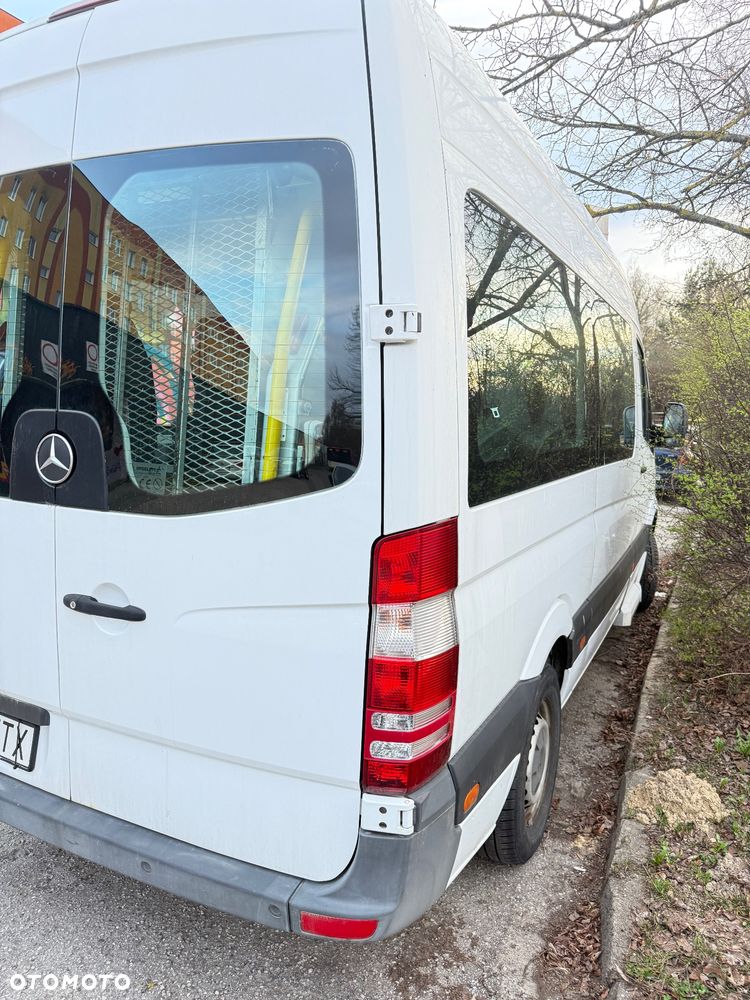 Mercedes-Benz Sprinter - 14