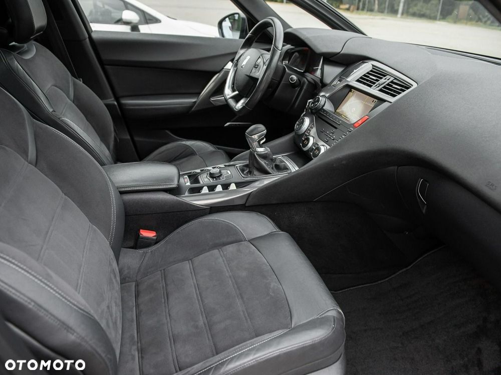 Citroën DS5 2.0 HDi SoChic - 11