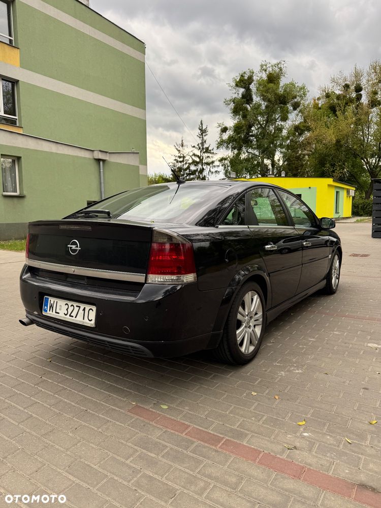 Opel Vectra GTS 1.9 CDTI DPF - 4