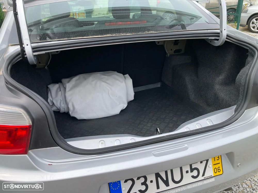 Citroën C-Elysée 1.6 HDi Exclusive - 9