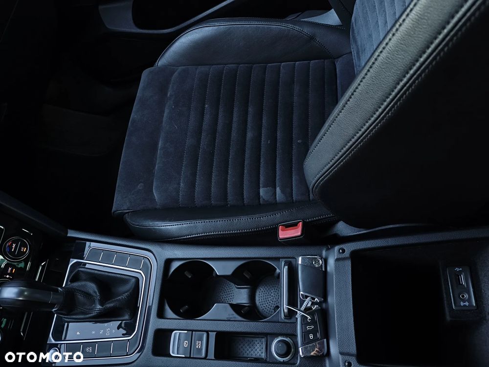 Volkswagen Passat 1.4 TSI ACT (BlueMotion Technology) DSG Highline - 33