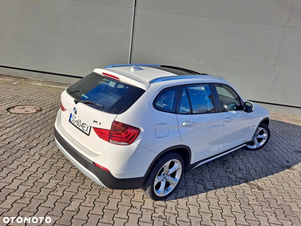 BMW X1 sDrive18i Sport Line - 3