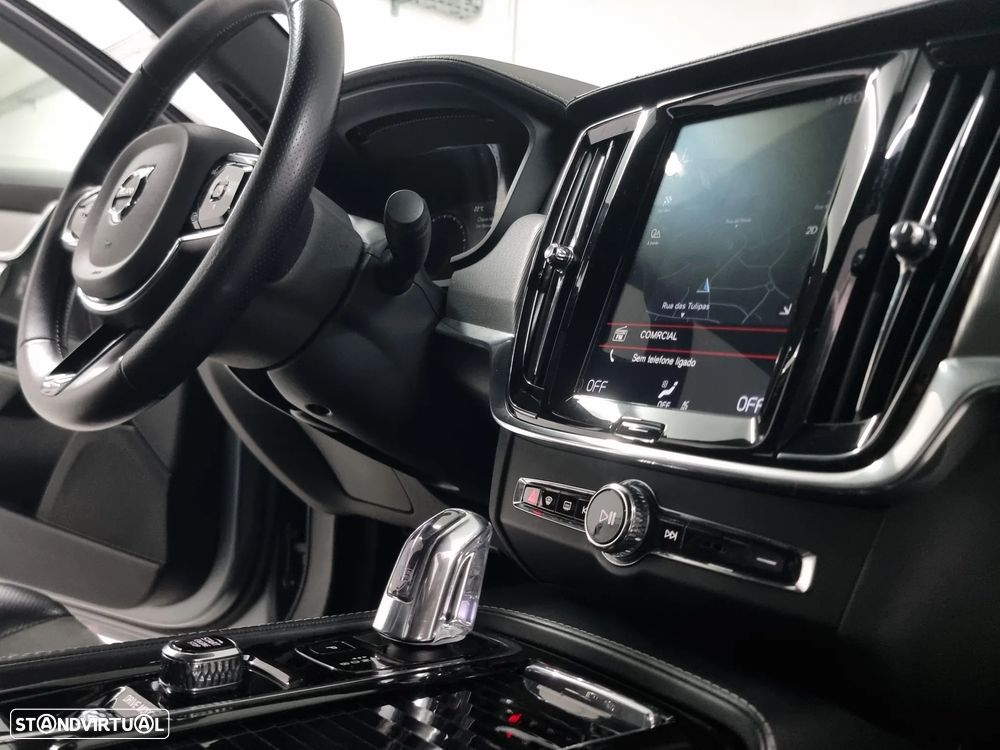 Volvo S90 2.0 T8 PHEV R-Design AWD - 3