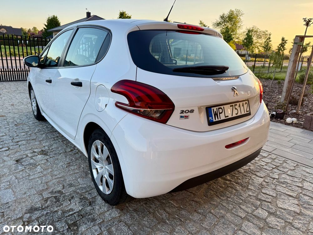 Peugeot 208 - 3