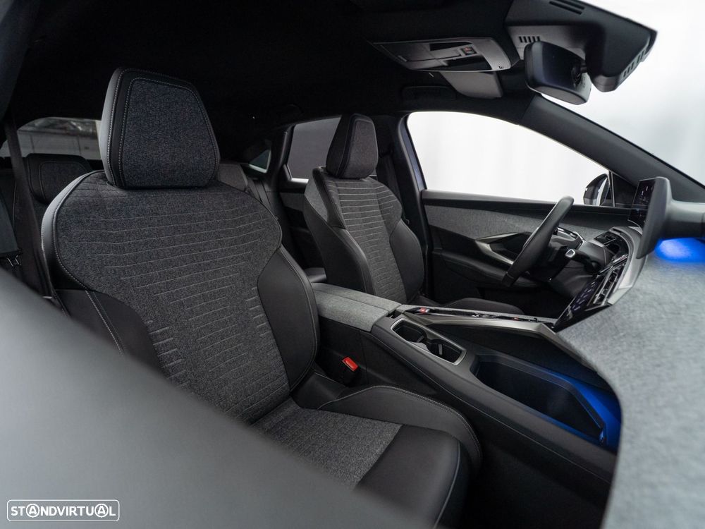 Peugeot E-3008 73 kWh Allure - 47