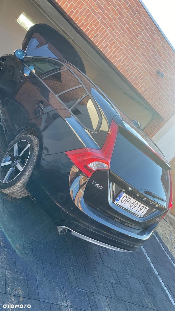Volvo V60 DRIVe Momentum - 11