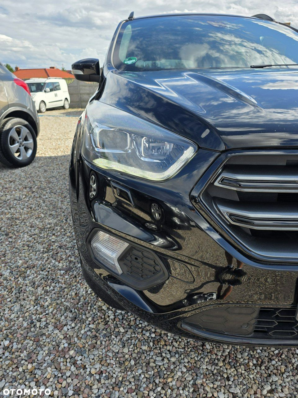 Ford Kuga 1.5 EcoBoost 2x4 ST-Line - 14