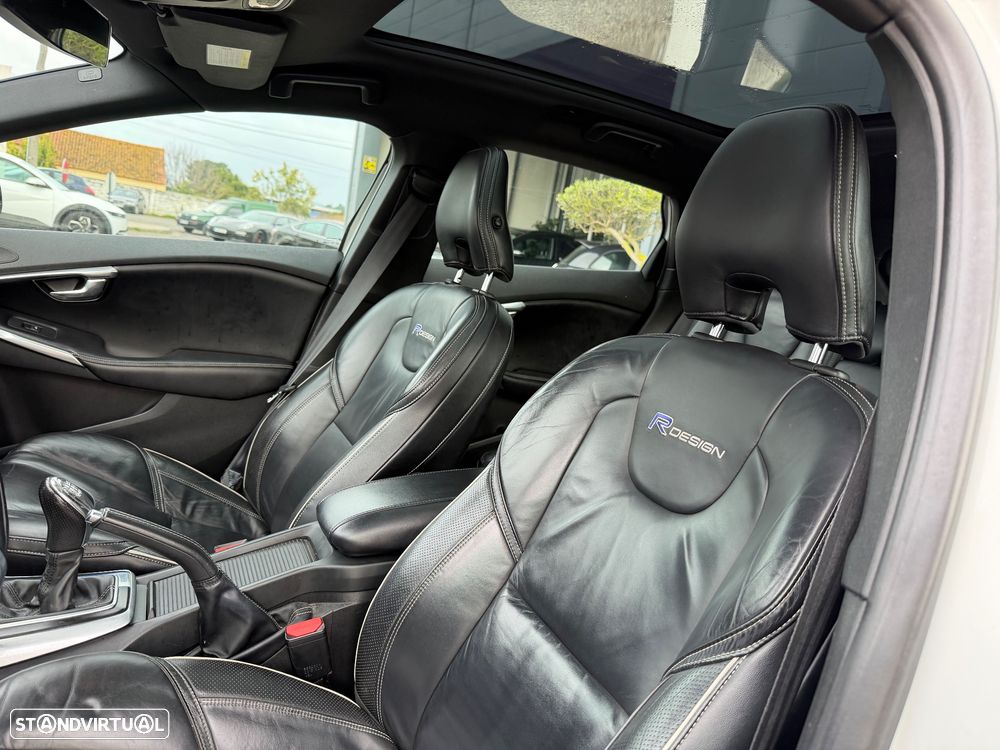 Volvo V40 D2 R Design - 13