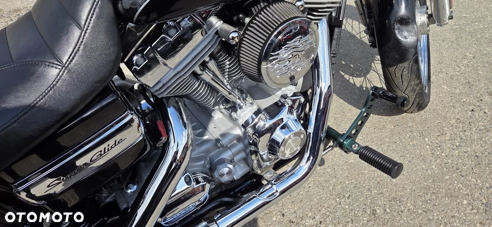 Harley-Davidson Dyna Super Glide - 36
