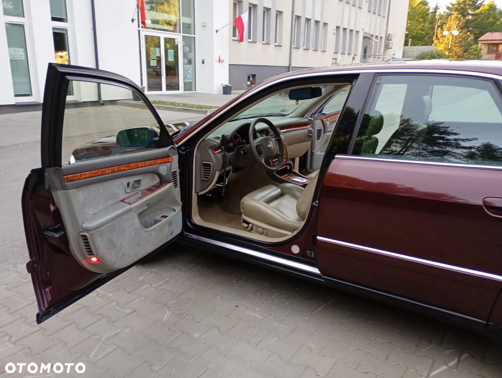 Audi A8 - 35