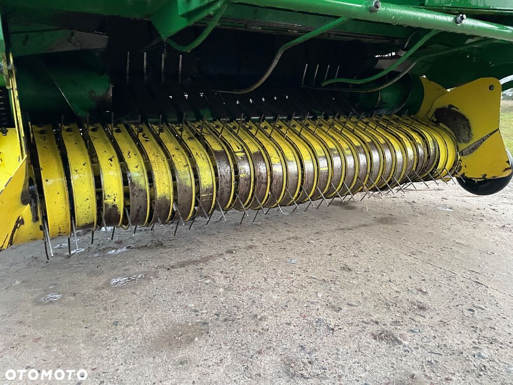 John Deere 592 - 7