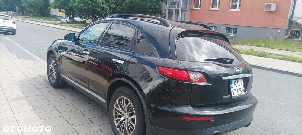 Infiniti FX - 2