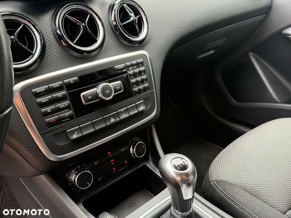Mercedes-Benz Klasa A 180 (BlueEFFICIENCY) - 24