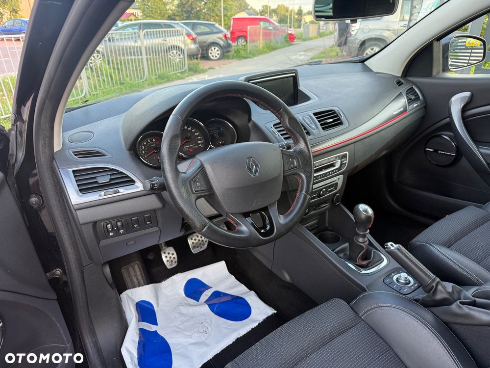 Renault Megane 220 GT - 18