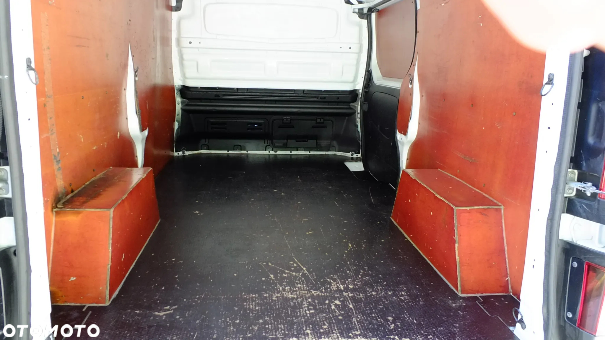 Renault Trafic - 12