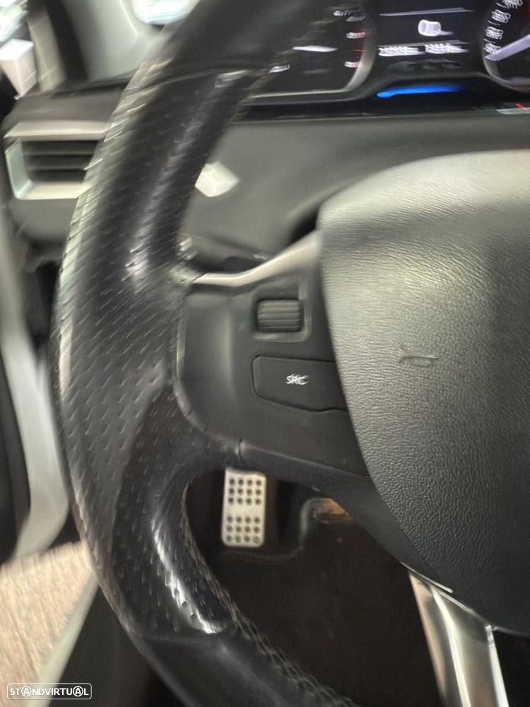 Peugeot 208 1.6 BlueHDi Allure - 23