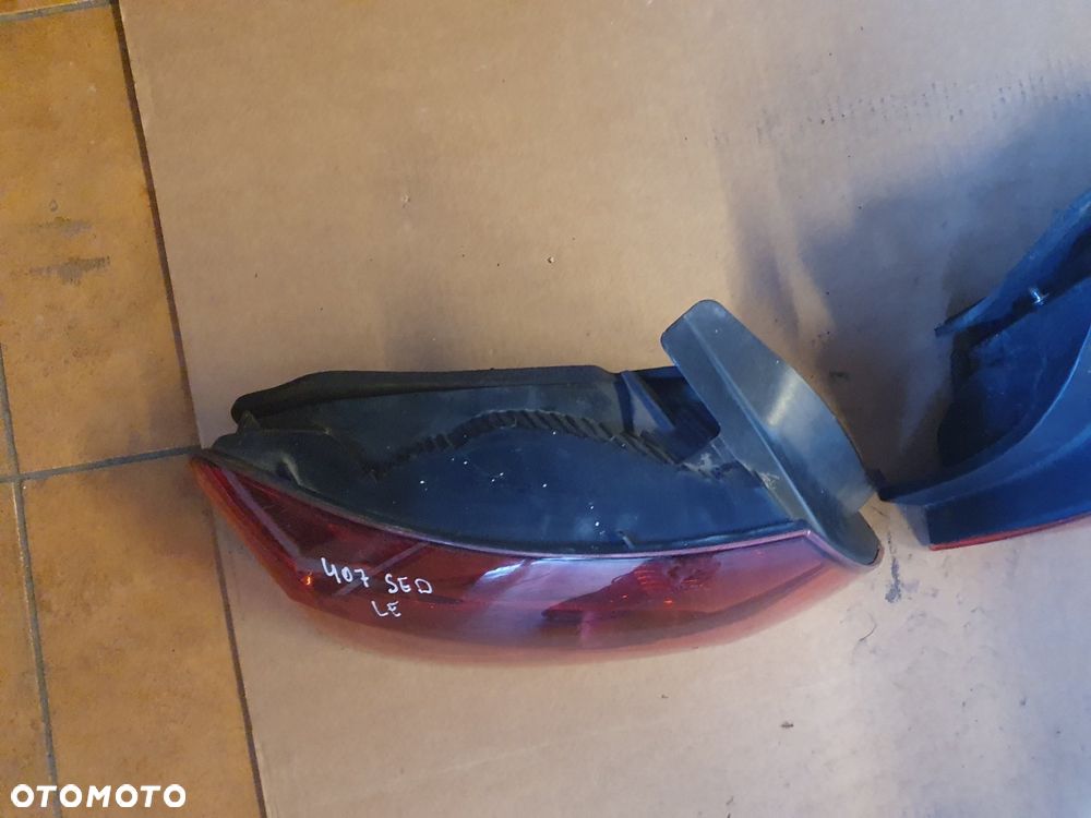 LAMPA L/P TYŁ PEUGEOT 407 SEDAN - 7