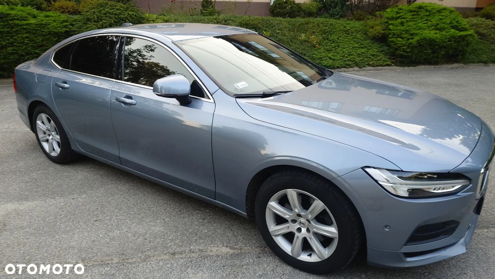 Volvo S90 - 2