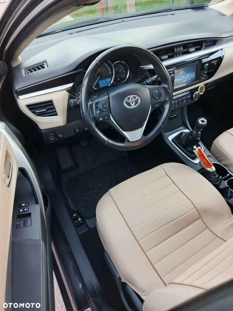 Toyota Corolla 1.6 Prestige EU6 - 8