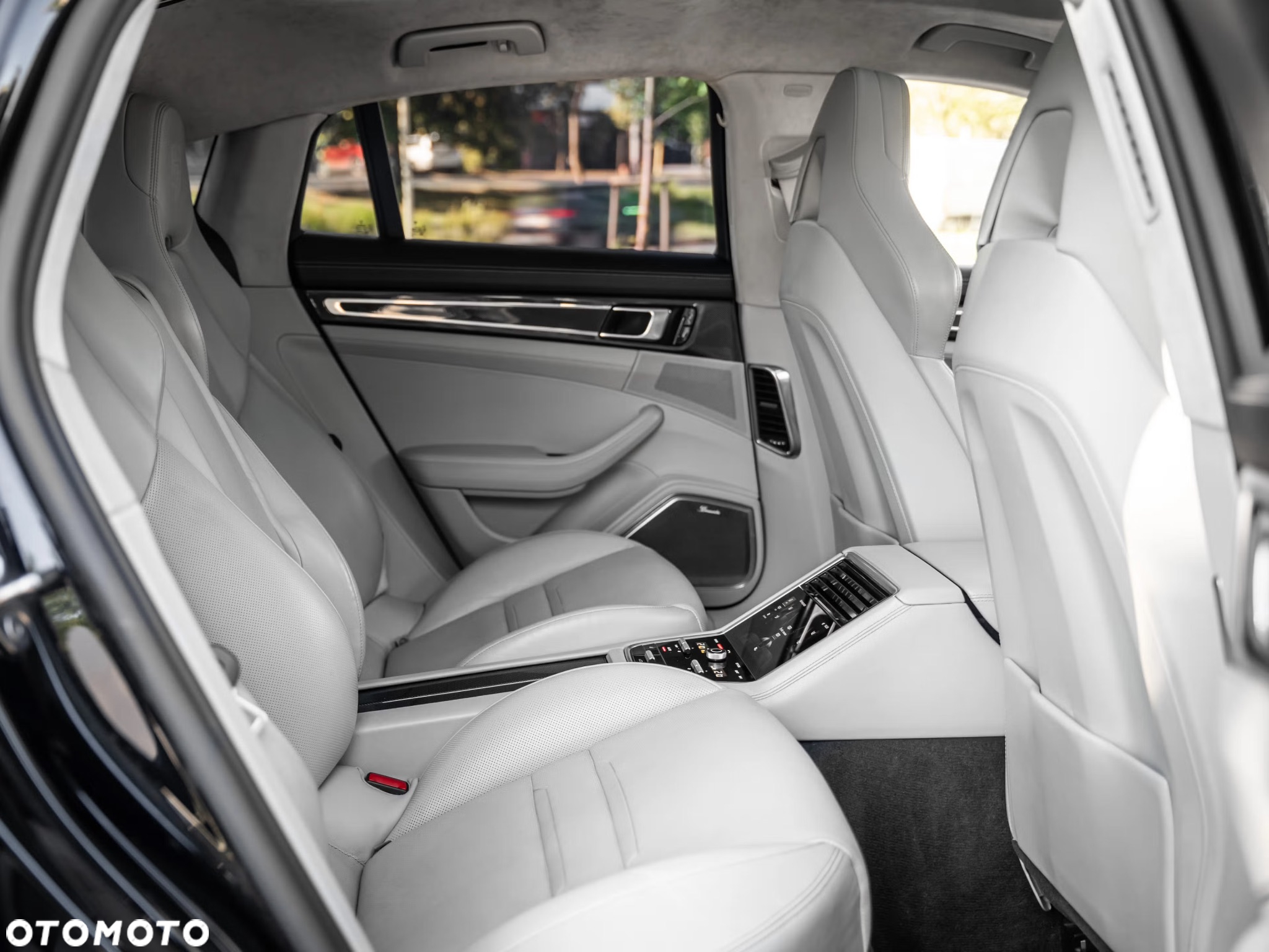 Porsche Panamera Turbo - 22