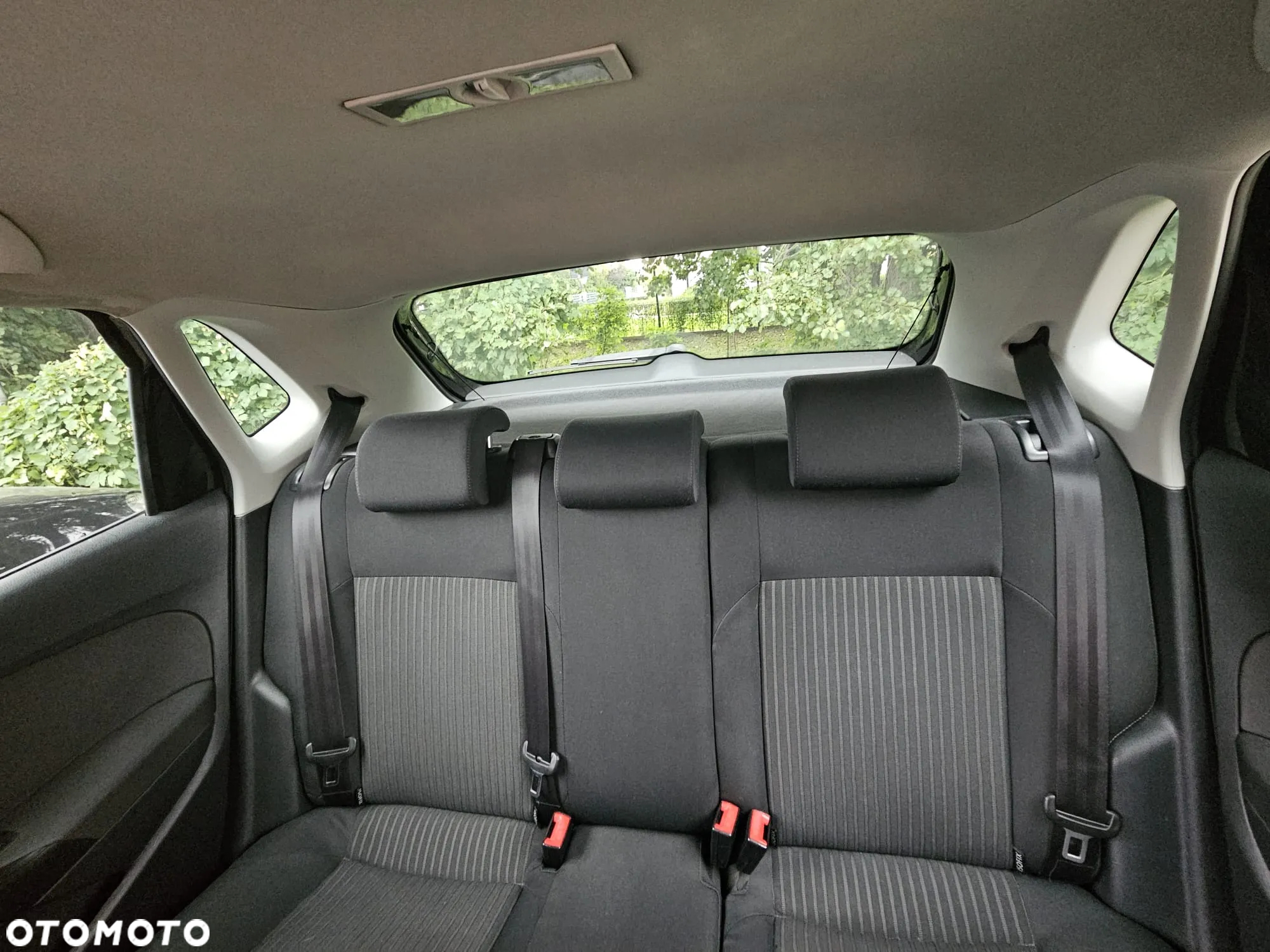 Volkswagen Polo 1.6 TDI DPF Highline - 6
