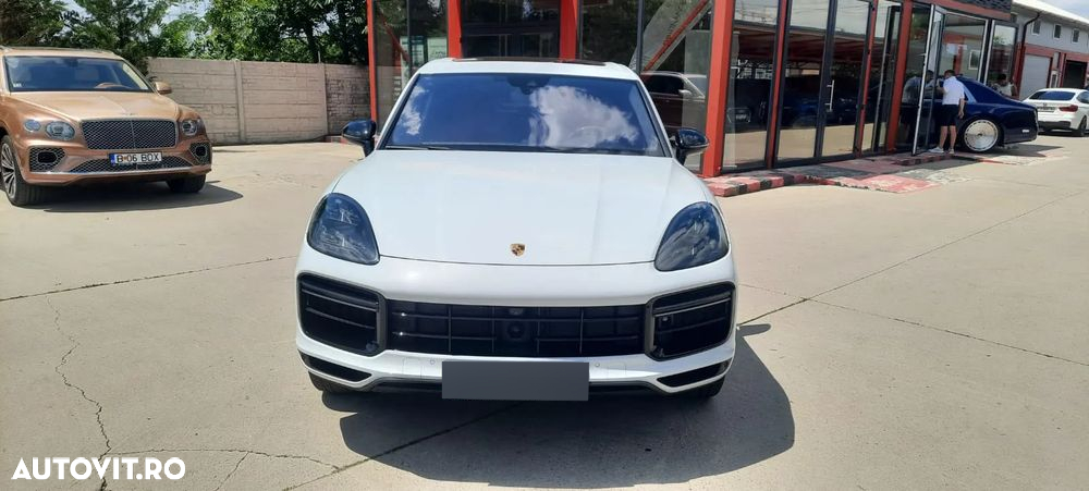 Porsche Cayenne - 2