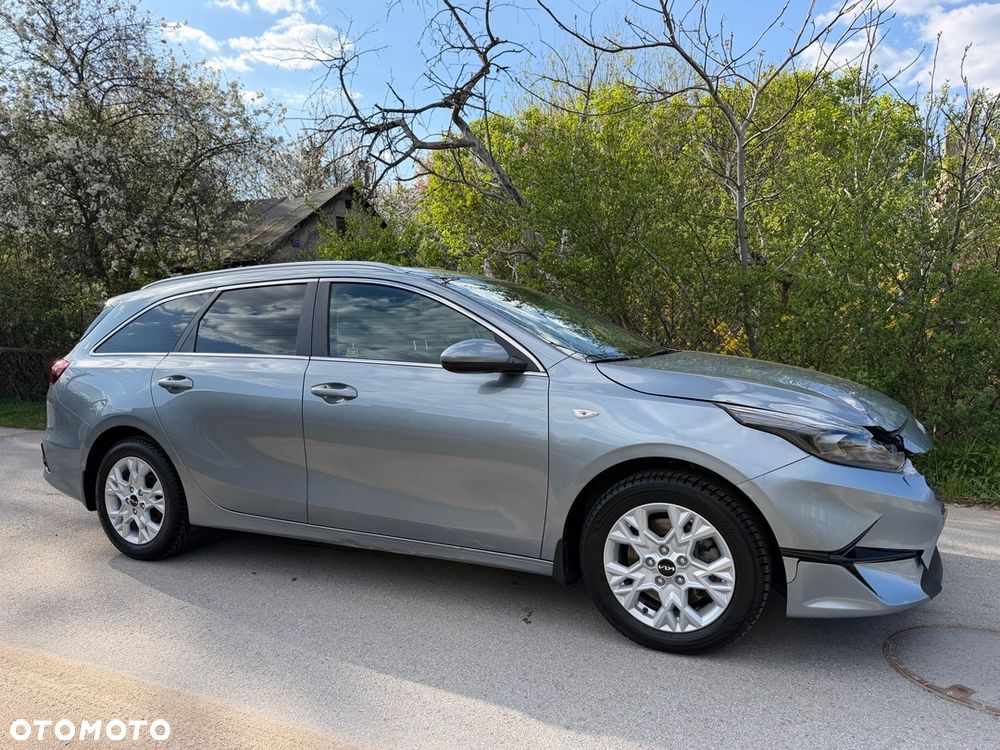 Kia Ceed 1.6 CRDi mHEV Business Line DCT - 1