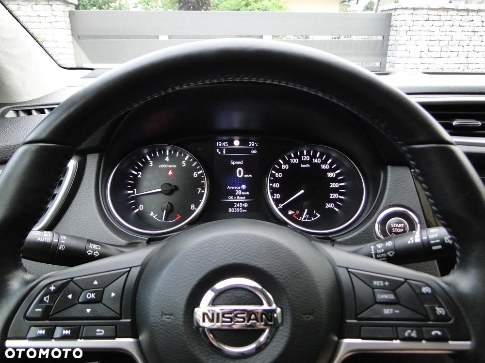 Nissan Qashqai 1.6 DIG-T Tekna+ - 28