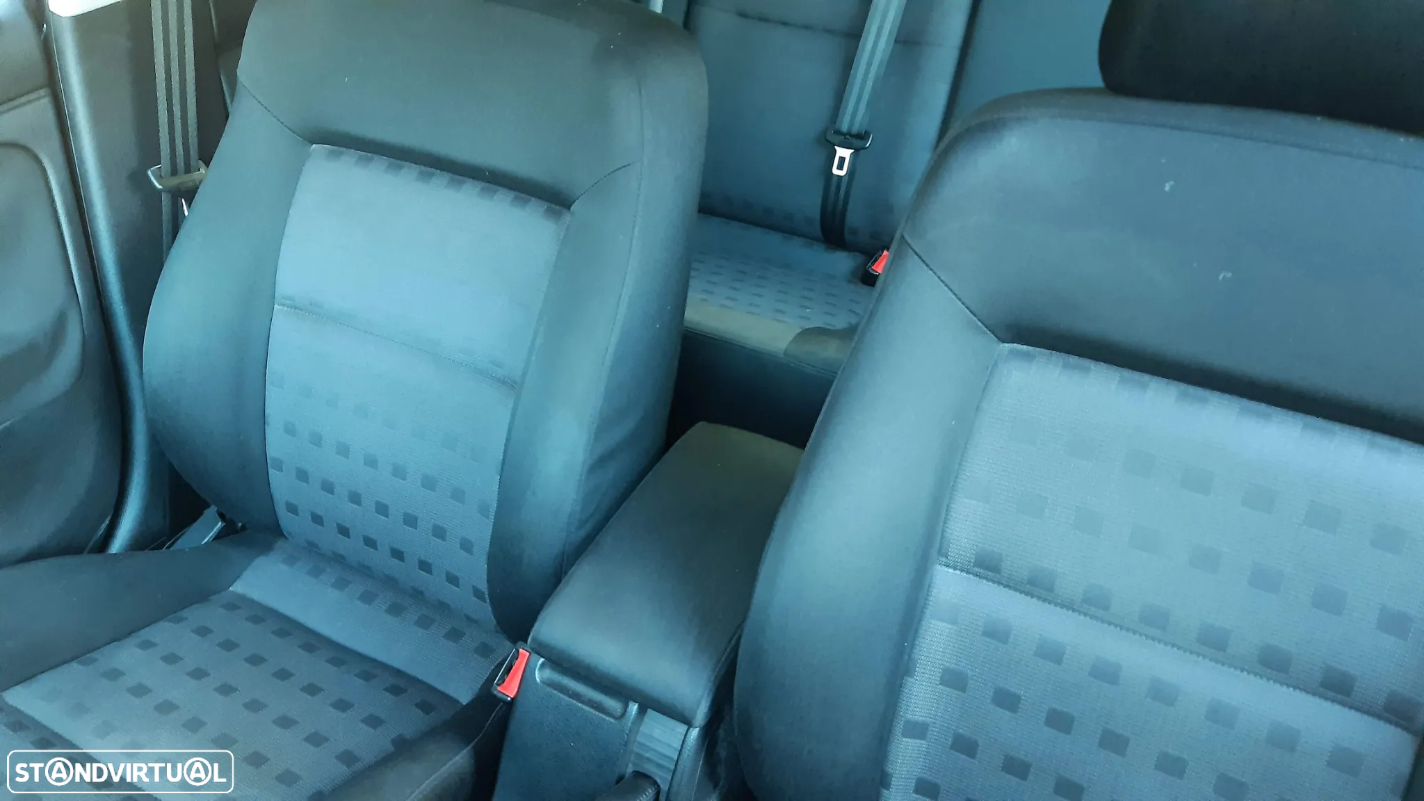 VW Passat 1.9 TDi Confortline - 7