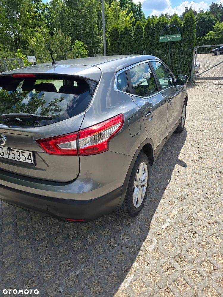 Nissan Qashqai 1.2 DIG-T Acenta EU6 - 17