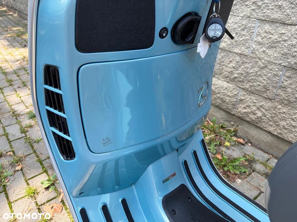 Vespa GTS - 20