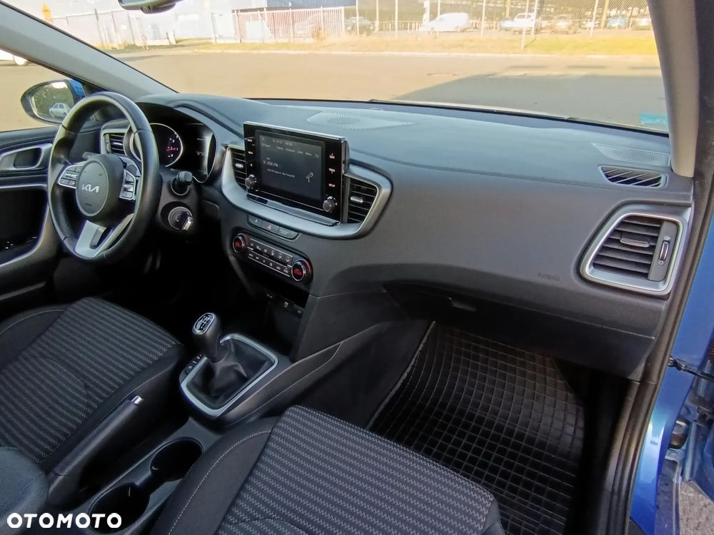 Kia Ceed 1.5 T-GDI M - 20