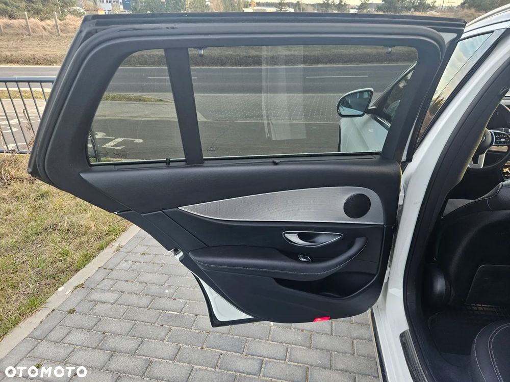 Mercedes-Benz Klasa E 200 d 9G-TRONIC Avantgarde - 17