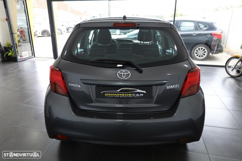 Toyota Yaris 1.0 VVT-i Exclusive - 7