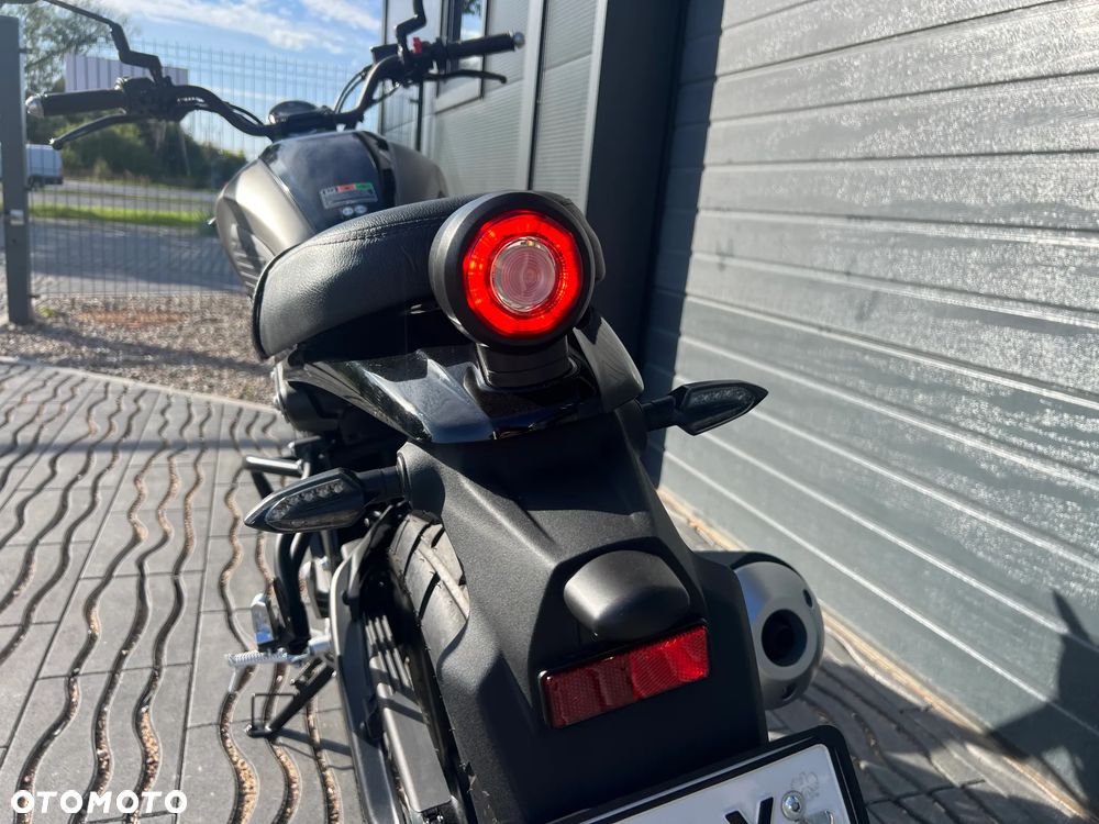 Yamaha XSR - 15