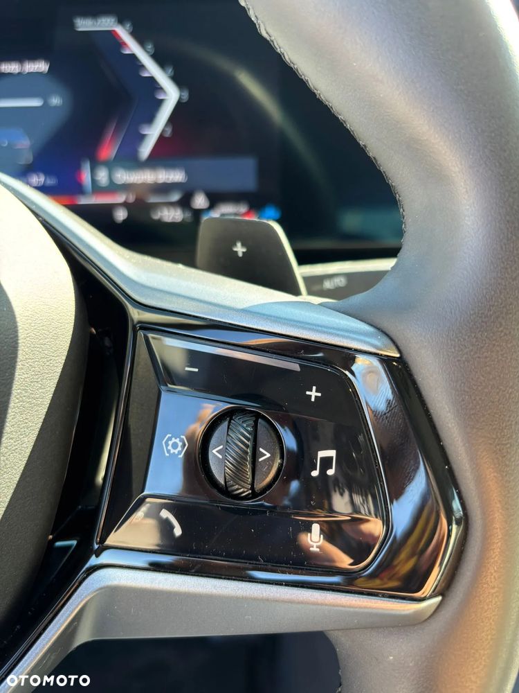 BMW Seria 5 520d xDrive - 18