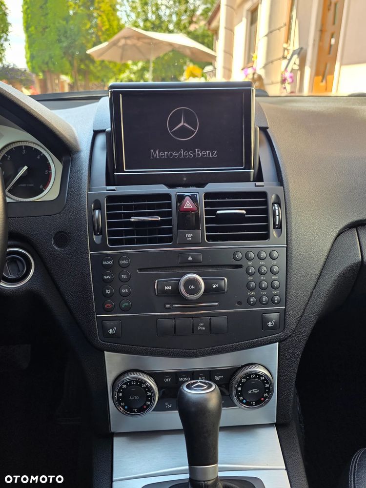 Mercedes-Benz Klasa C 320 CDI 7G-TRONIC Avantgarde - 27