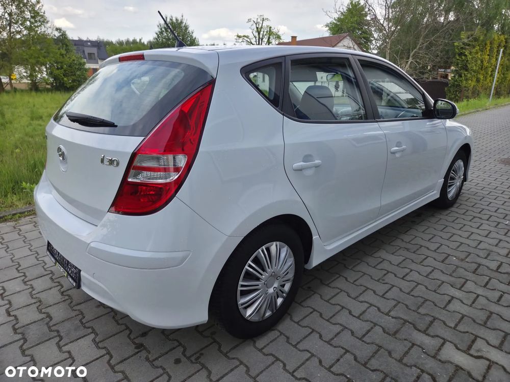 Hyundai i30 1.4 FIFA WM Edition - 3