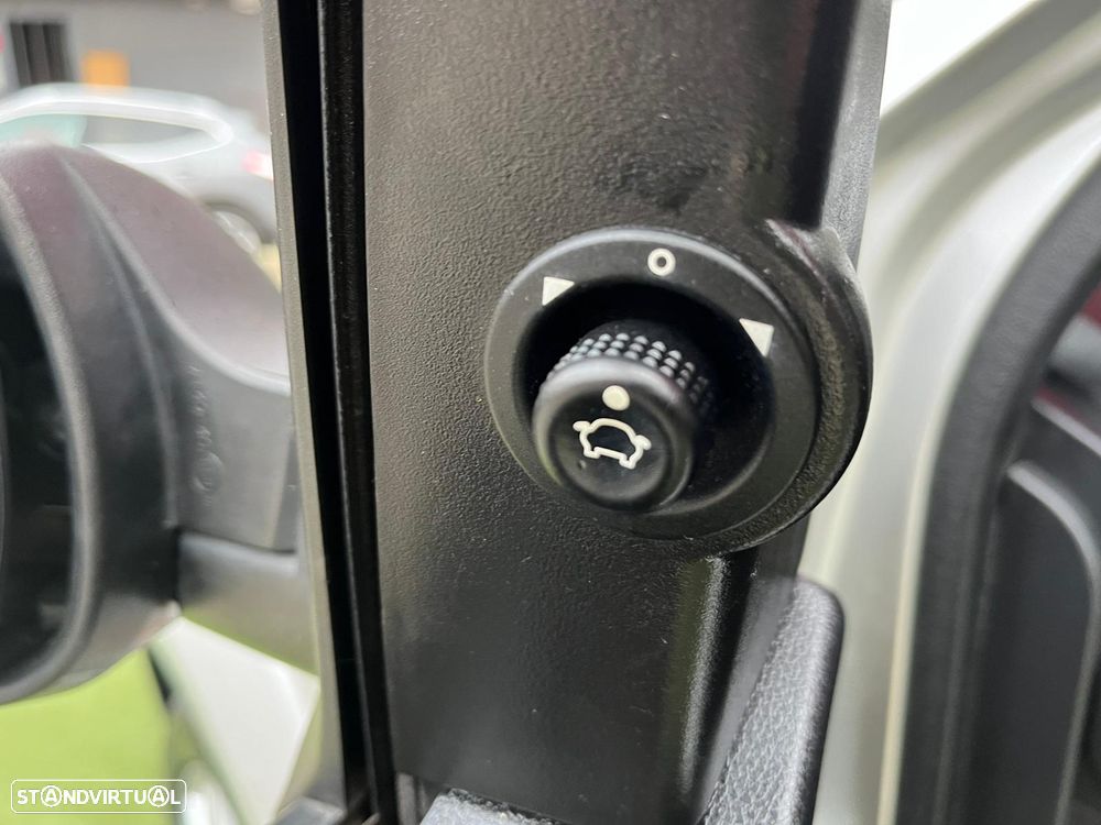 Ford Fiesta 1.4 TDCi Ghia Durashift - 17