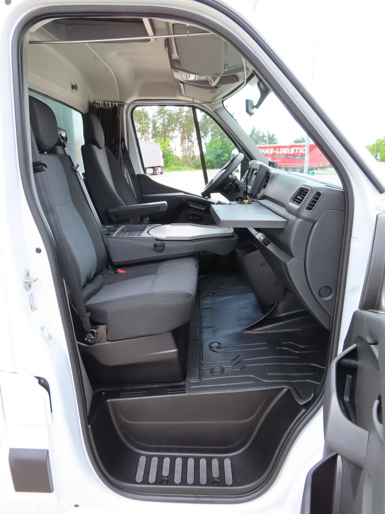 Renault Master 2.3 dCi 163 Km WZMACNIANY Chłodnia -20*C + 30*C Z Izoterma 4.20 Cm 8 Euro Palet Zasilanie V230 Funkcja Grzania Kabina Sypialniana WEBASTO Stan Jak NOWY - 25