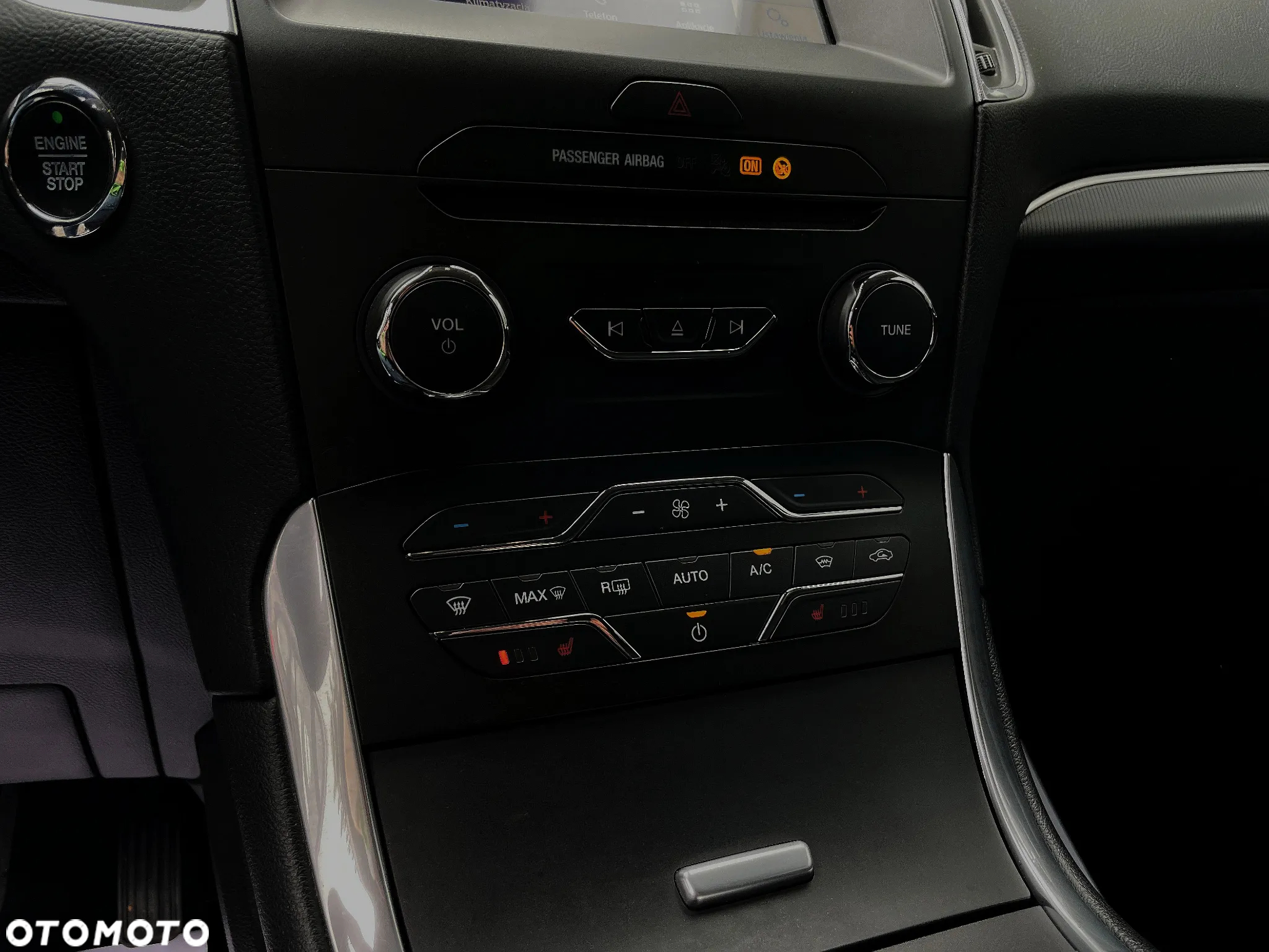 Ford S-Max 2.0 EcoBlue Titanium - 29