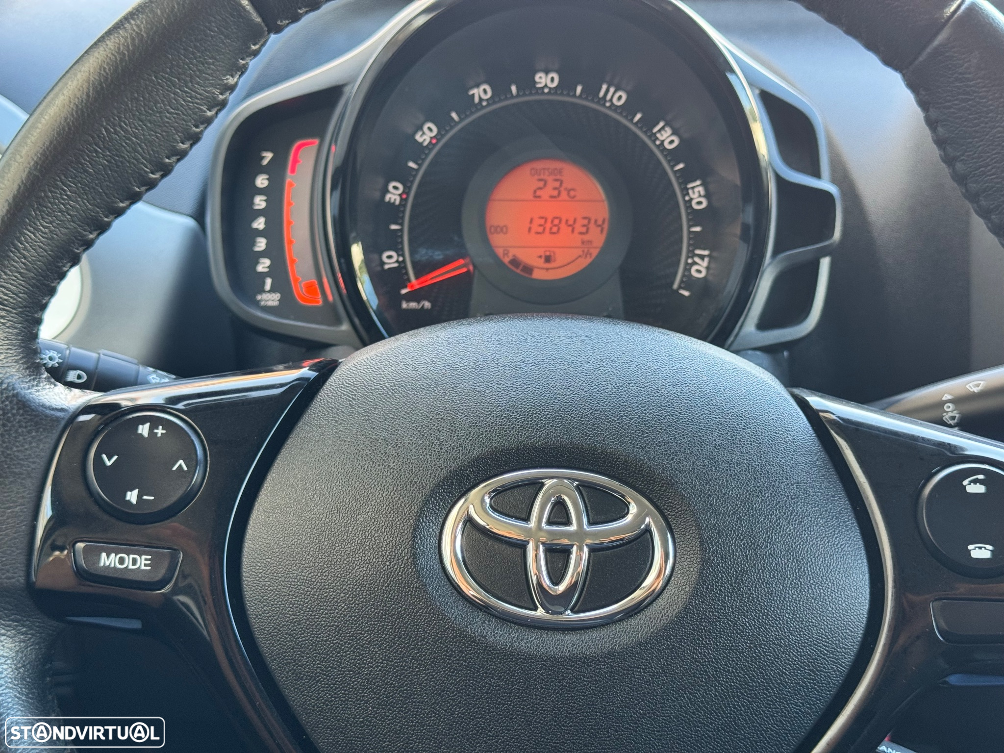 Toyota Aygo 1.0 X-Play+X-Touch - 16